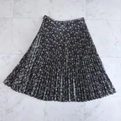 PRADA✨プラダ 花柄プリーツスカート メタリックジャガード イタリア製のサムネイル