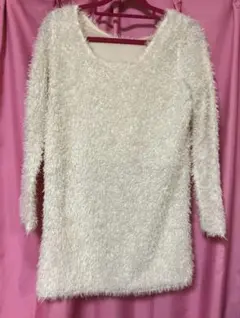 長袖　丈長め　シャギーニット　ロングニット　クリーム色　Mサイズ