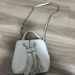 ZARA ショルダーバッグ ホワイト タッセル