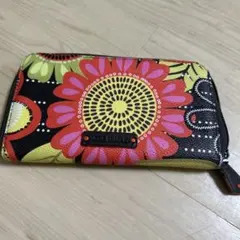 Vera Bradley 長財布 ラウンドファスナー 花柄のサムネイル