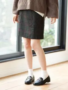 新品　アースミュージックアンドエコロジー　ポケット付き台形ミニスカート