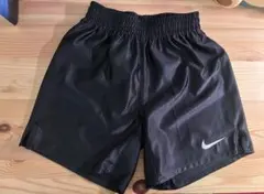 Nike ブラック ハーフパンツ S 130〜140相当