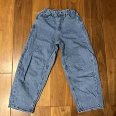 GU バレルレッグジーンズ　150サイズ