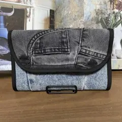 Item thumbnail for item 48c77601-9994-48c4-870c-b0c9cebcb444