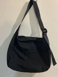 cos ショルダーバッグ