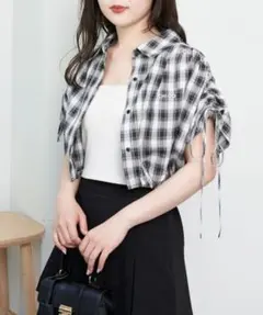 【Chico】ドロストクロップド丈シャツのサムネイル