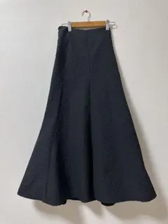 【coca】 ジャガード　フレアスカート　黒のサムネイル