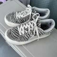 PUMA × jouetie スニーカー