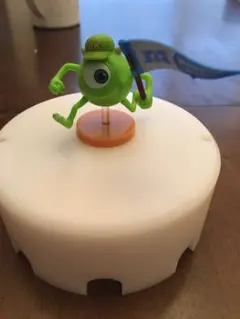チョコエッグ  ピクサー　フィギュア　マイク