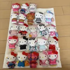ハローキティ ぬいぐるみセット 23体　マクドナルド ハッピーセット 50周年
