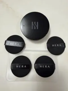 HERA クッションファンデケース&パフ4点(2点のみ新品)