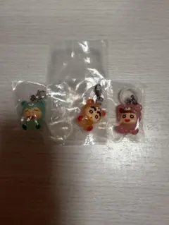 クレヨンしんちゃん みんなでくまパジャマ めじるしアクセサリー