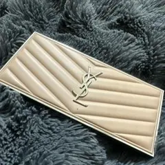 YVES SAINT LAURENT アイシャドウパレットのサムネイル