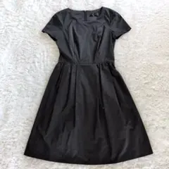 美品　UNTITLED アンタイトル　半袖ひざ丈ワンピース