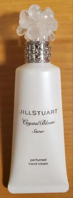 ジルスチュアート クリスタルブルーム スノーパフュームド ハンドクリーム40g