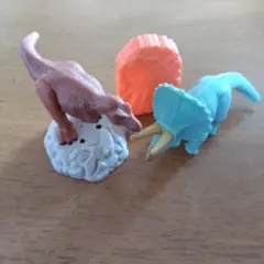 恐竜フィギュアセット トリケラトプス ティラノサウルス