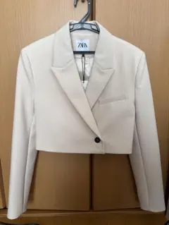 ZARA ベージュ クロップドジャケット XS