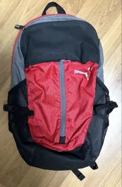 【最終値下げ】PUMAリュックサック 赤×黒