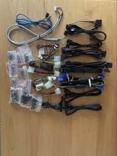 自作パソコン　SATAコネクタ　電源ケーブル　変換ケーブル