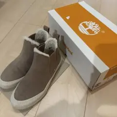 Timberland ムートン風スニーカー　ベージュ　箱付きのサムネイル