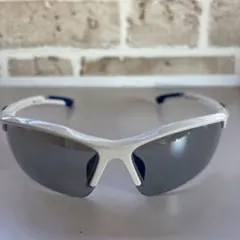 【新品・未使用】フィラ　サングラス ホワイト/ブルー バス釣り　ＵＶカット