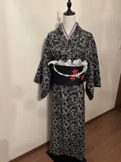 黒とグレーのチュウリップ小紋着物セット