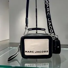 人気商品‼️ マークジェイコブス THE BOX20 2WAY カメラバッグ 