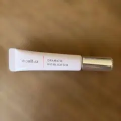 マキアージュ　ドラマティックハイライター　8g