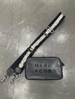 美品MARC JACOBS ロゴ黒ショルダーバックと新品未使用ベルト