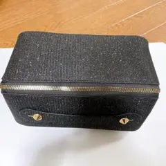 ラメ入りブラックポーチ　大容量　コスメバッグ メイクバッグ　大きな