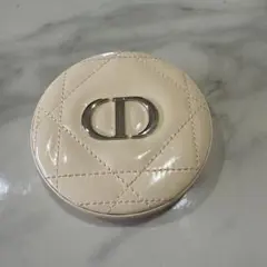 ディオール ディオールスキン フォーエヴァー クチュール ルミナイザー 06