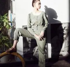 REDYAZEL バックリボン　セットアップ (トップスのみ)　レディアゼル