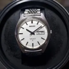 Item thumbnail for item 4ca5ee4e-feb8-4e69-a561-cd0c6aa9e2f0