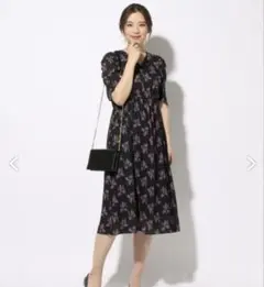 SHIPSフラワープリントギャザーショートスリーブワンピース