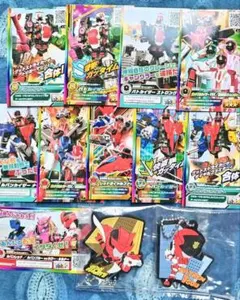 ルパンレッド&パトレン1号　ラバーマスコット&カードダス　ガシャポン　ルパパト