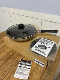 新品 ウルシヤマ 3層クラッド炒め鍋セット 28cm 蓋付きのサムネイル