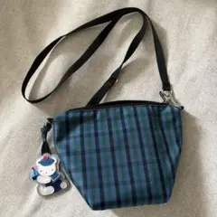 【匿名配送】ファミリア　ポシェット　青系ファミリアチェック