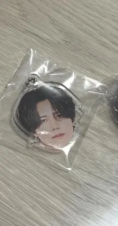 INI XQUARE ドーム カプセルトイ 藤牧京介 顔 アクキー