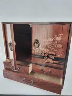 昭和レトロ 少し大き目 木製小物入れ 花柄装飾付き