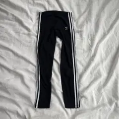 adidas ストライプ レギンス 黒