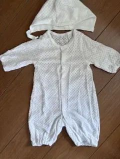 レースタイプのセレモニードレス　白いコットン　肌着と帽子付き