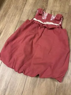 新品未使用 赤いフリル付きワンピース90センチ