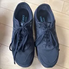 アシックス　スニーカー