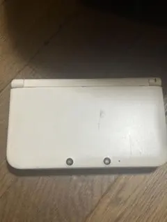 3DS LL ホワイト　(ジャンク)