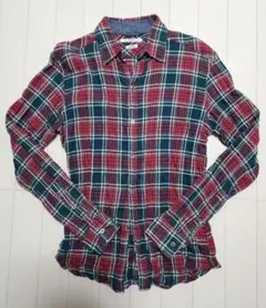 ☆美品☆【SHIPS】X'masカラーシャツ　日本製　ワッシャー加工　Sサイズ