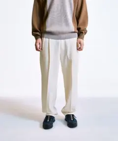 SHIPS スラックス