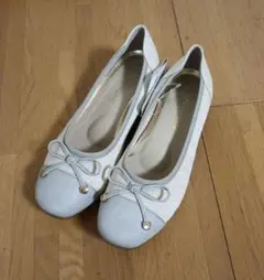 ベージュ リボン付き グリッター パンプス　タグ付き 未使用品