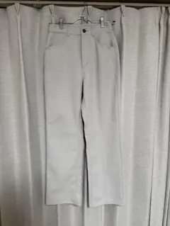 ホワイト　スラックス ストレートレッグ