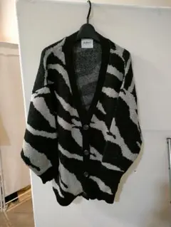 WATER GOLD オーバーサイズニットカーディガン 黒とグレー