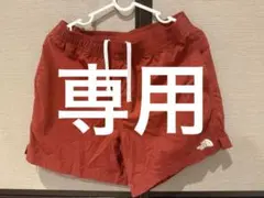 ノースフェイス　ショートパンツ　赤系